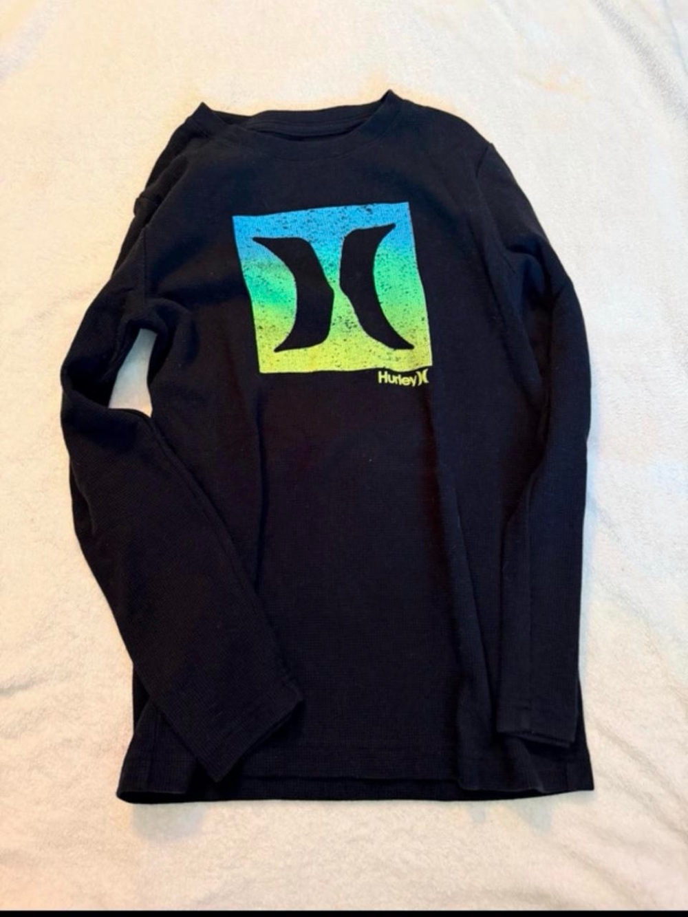 Hurley long sleeve black and gray hooded bundle  $12